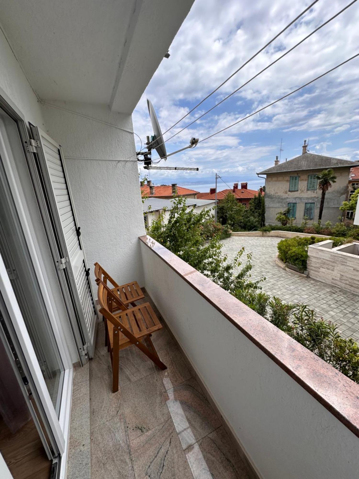 Apartman Opatija Luaran gambar
